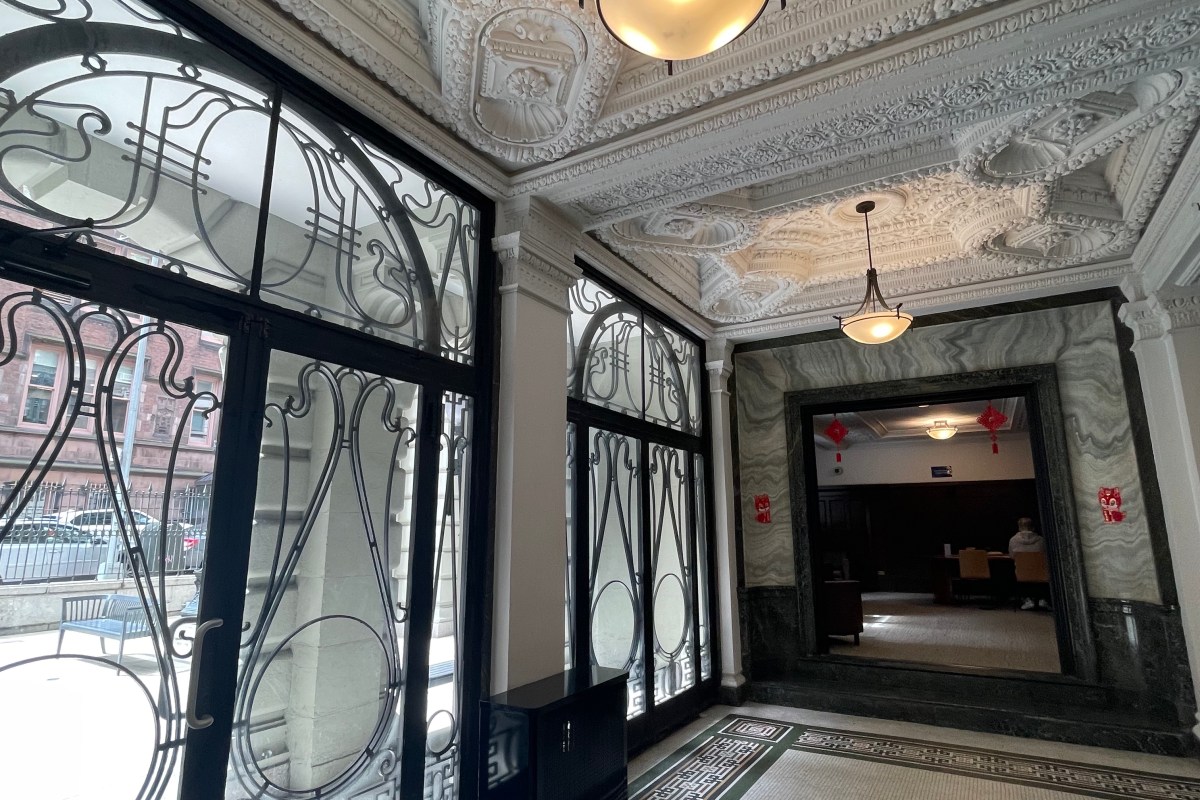 Living On Or Off Campus: Advice From Current Students!