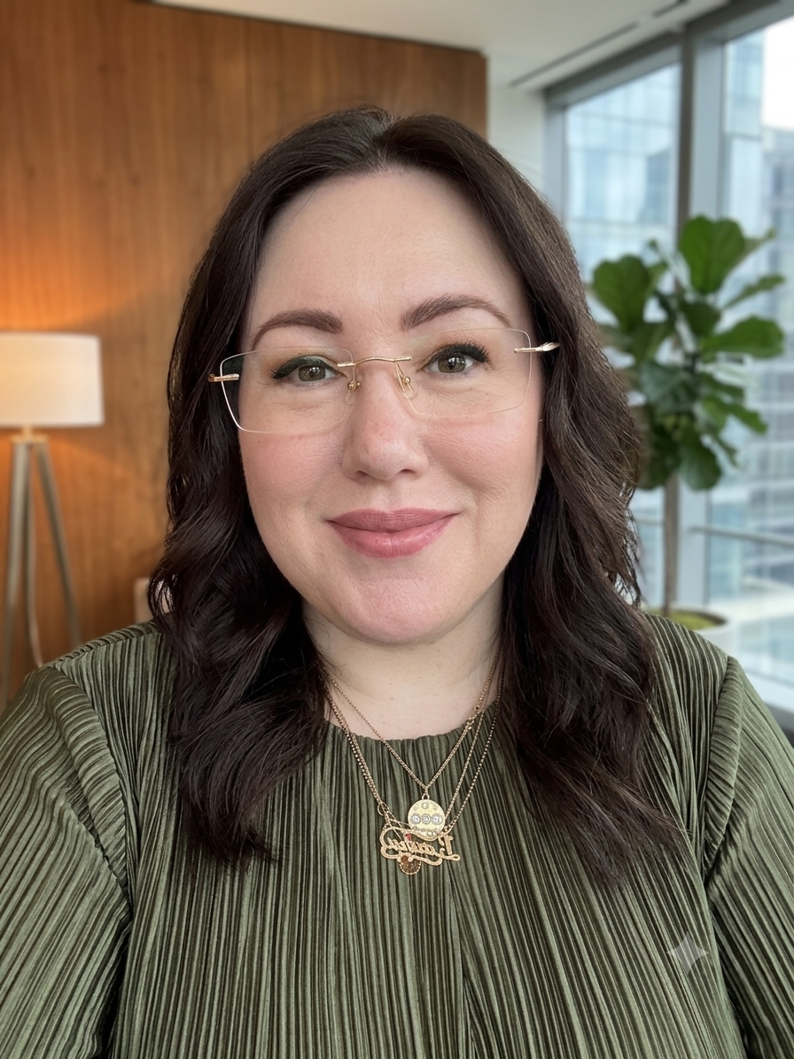 Laura Coleman's headshot