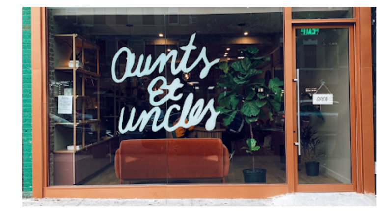 Window of the Aunts et Uncles cafe