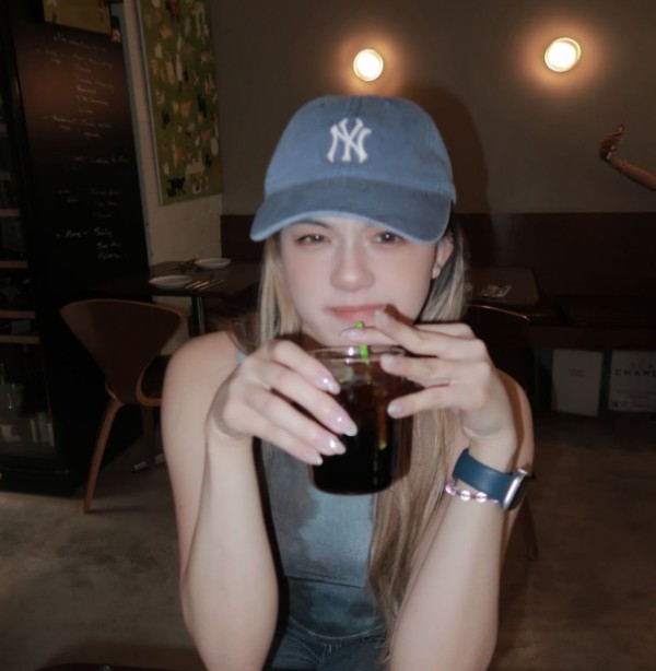 Yanzhi (Leah) Chen
