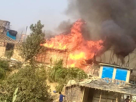 Fire in Rohingya Refugee Camp