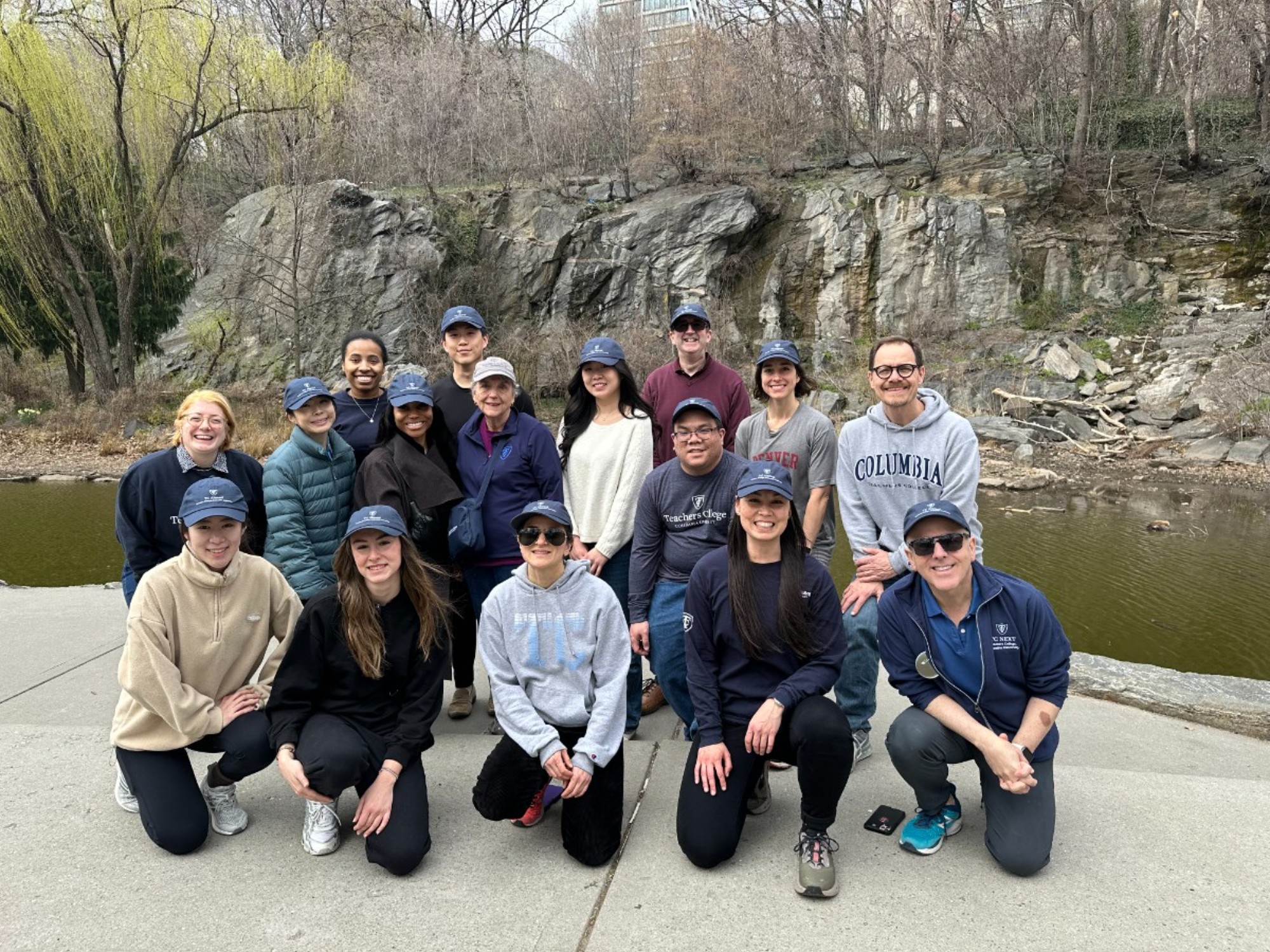 Students help clean Morningside Park.