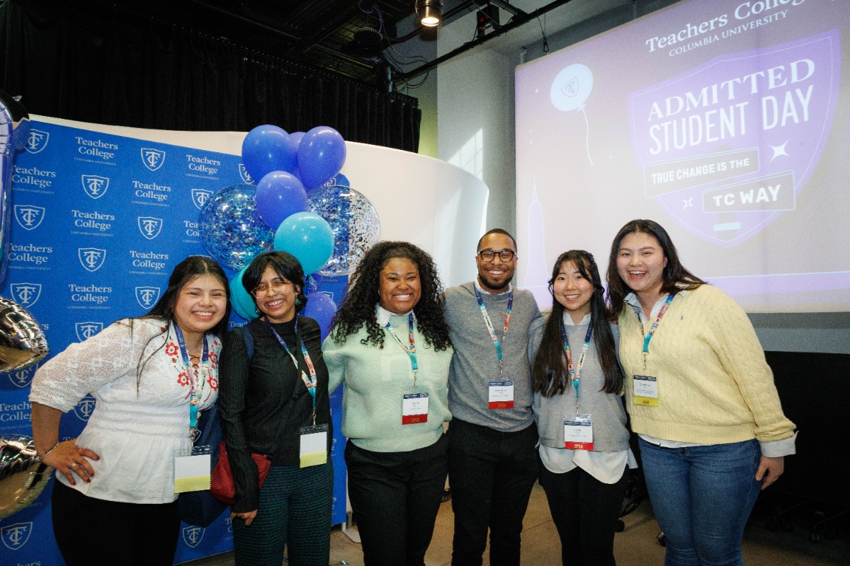 Students at Mix & Mingle.