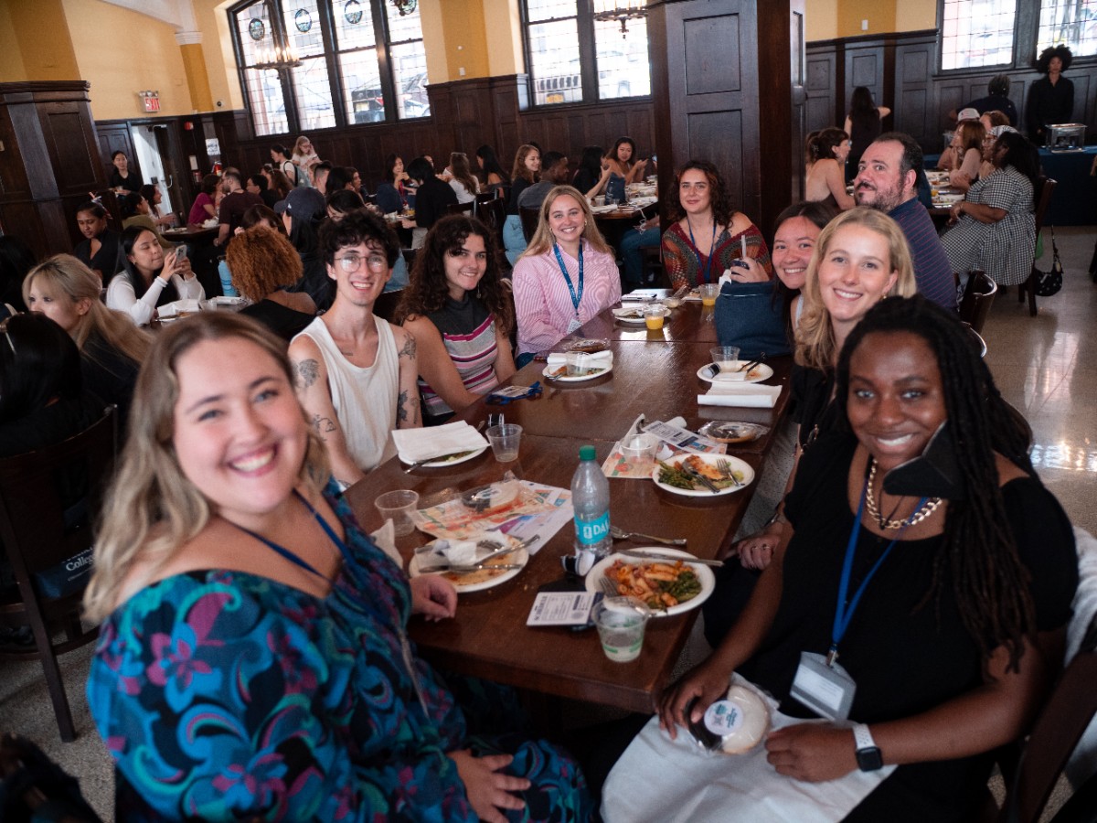 Pictured: Students eating lunch.