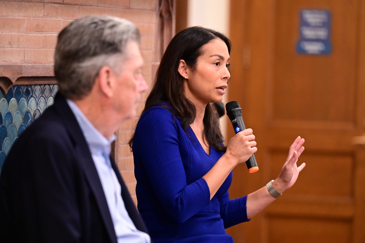 Myah Irick (M.A. ’06) shares information about financial planning during the 2025 Silver Roundtable.