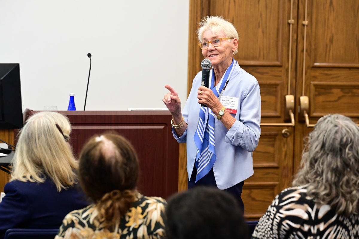 Rhonda introduces Carol Garber