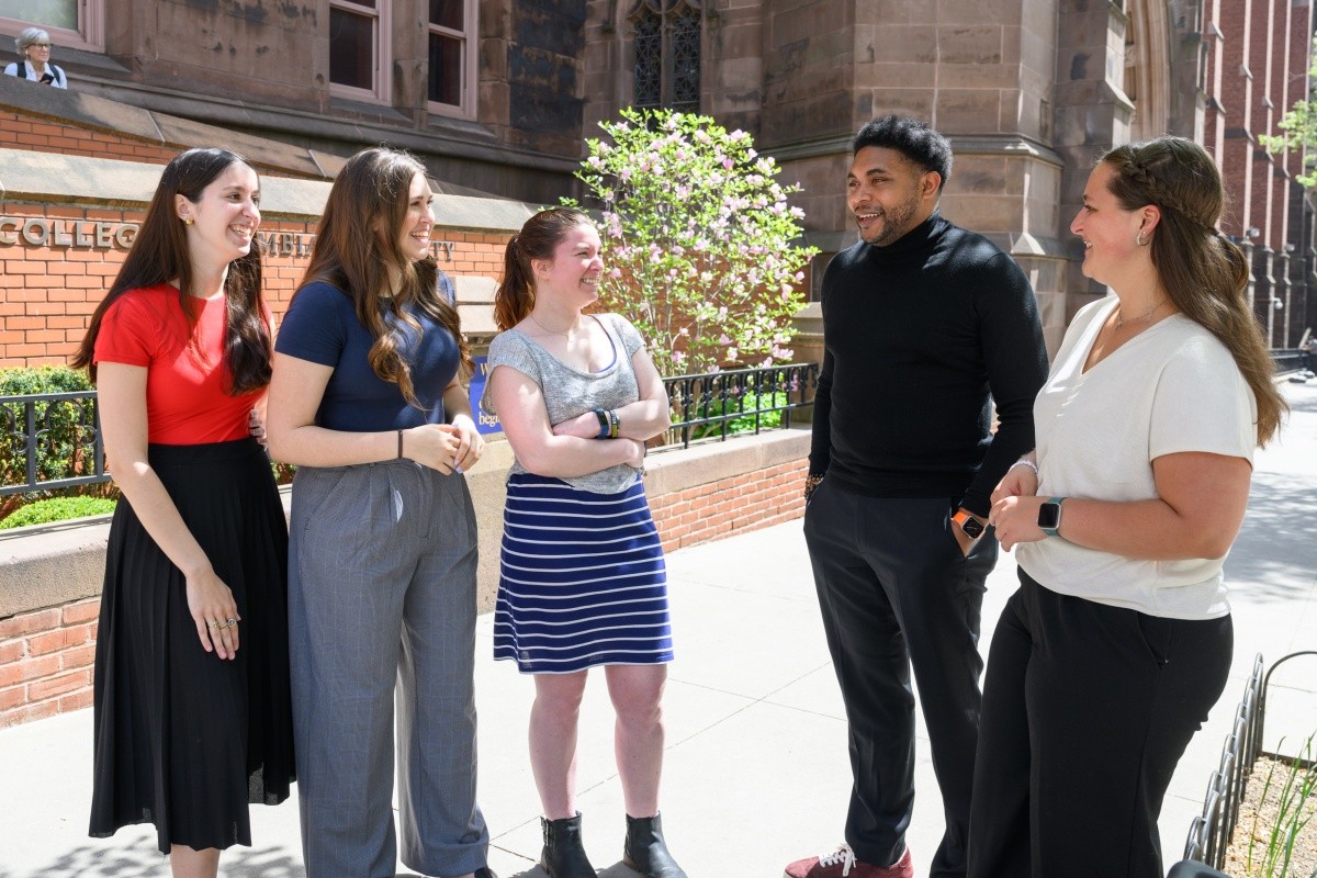 Pictured: Jon Collins and students.